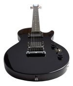 Pack Guitarra Les Paul Y Amplificador 15w Creep Completo Bk - Imagen 2